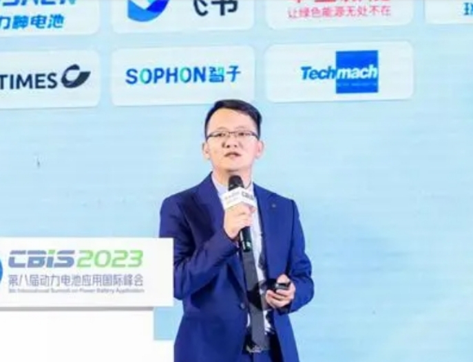 鈦瑪科李維能：超聲波除塵系統(tǒng)極大清除極小顆?；覊m
